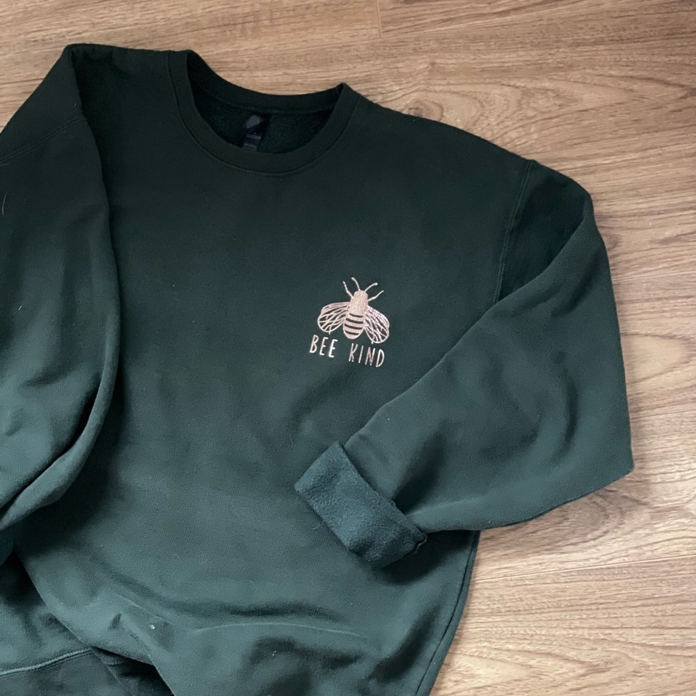 Bee Kind Crewneck